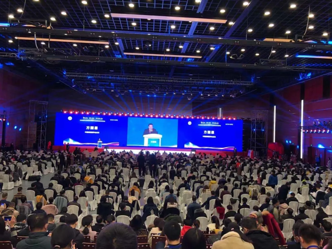 /></div>
<div><span style=